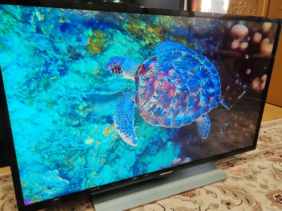 Телевізор б/у 42" MEDION Full HD