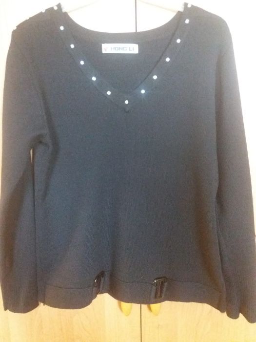 Sweter koloru czarnego