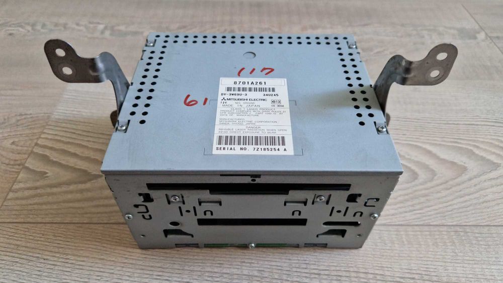 продам штатна магнітола mitsubishi outlander xl