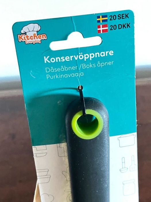 Abre Latas com Cabo reforçado.