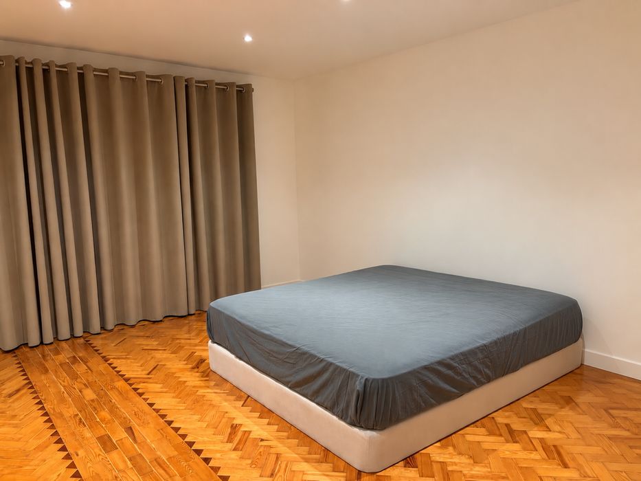 Sommier branco 180x200 - Como Novo