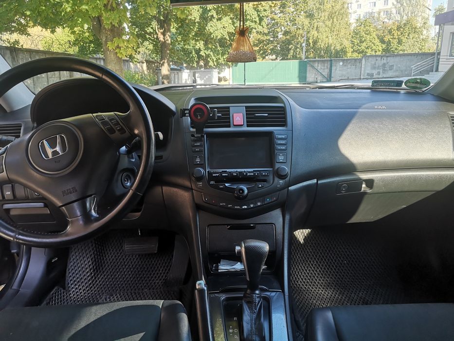 Хонда аккорд 7 2005р.