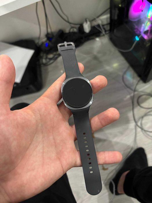 SMARTWATCH SAMSUNG GALAXY WATCH 8 40MM Esim(rysa to szklo ochronne)