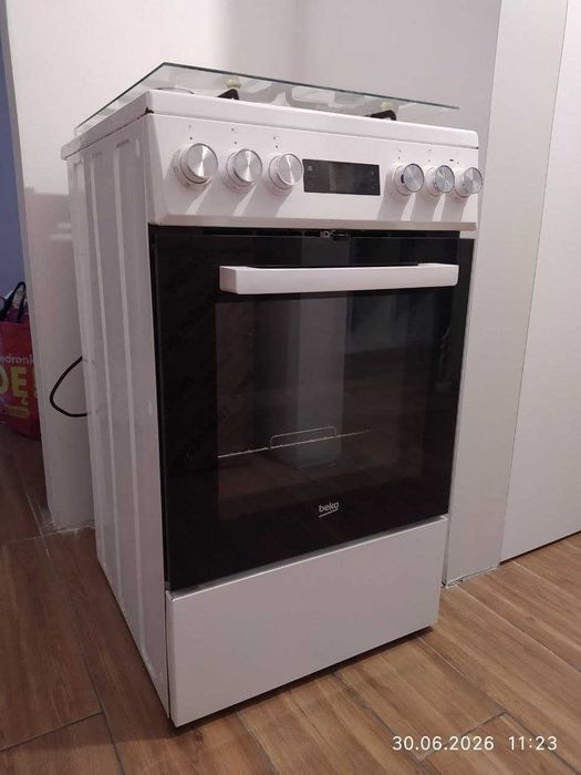 Kuchenka gazowo-elektryczna Beko