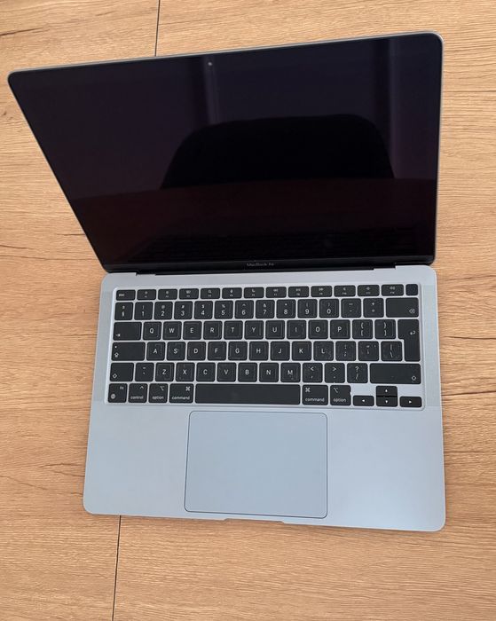 MacBook Air M1 2020 | 8GB RAM | Silver | Bardzo dobry stan | Komplet