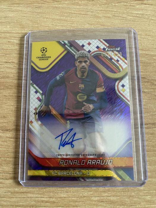 Ronald Araujo Auto /199 - Topps Finest UCC 24/25 - FC Barcelona 2/199