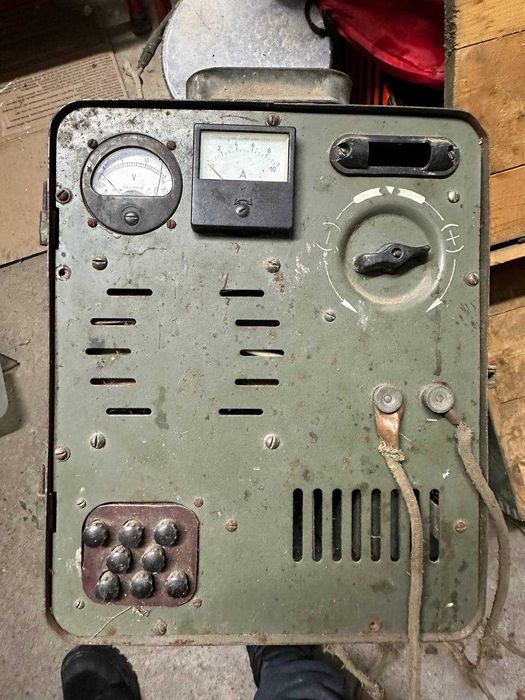 Автотрасформатор, зарядний пристрій СРСР