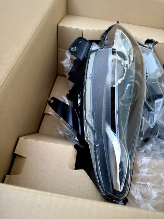 Farol esquerdo LED Mazda Mx-5 ND Novo