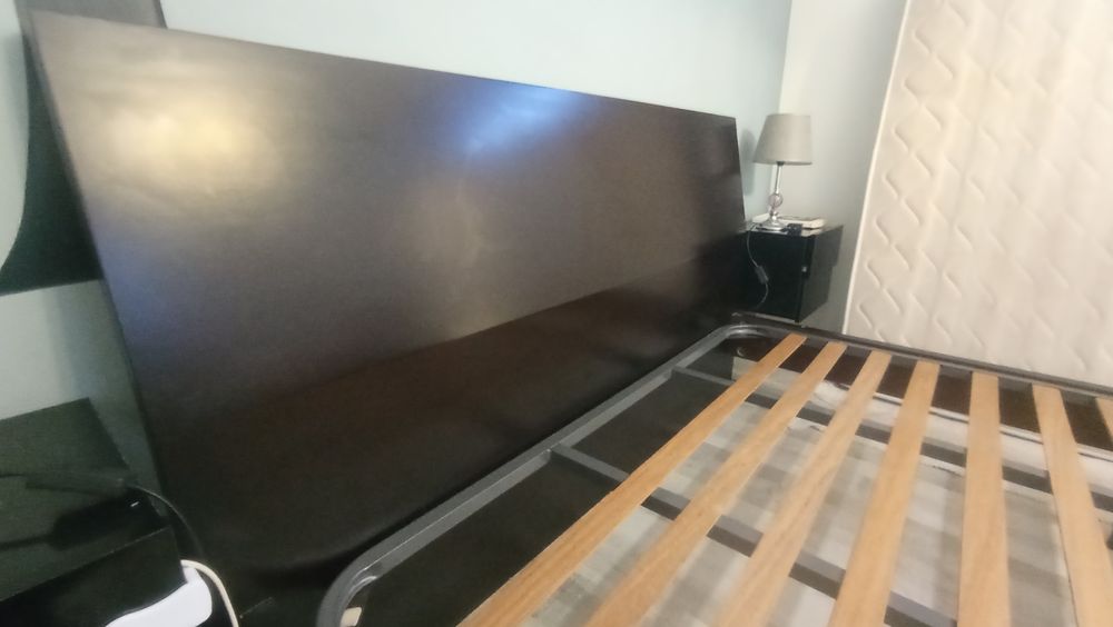 Cama 150 x 195 madeira maciça.