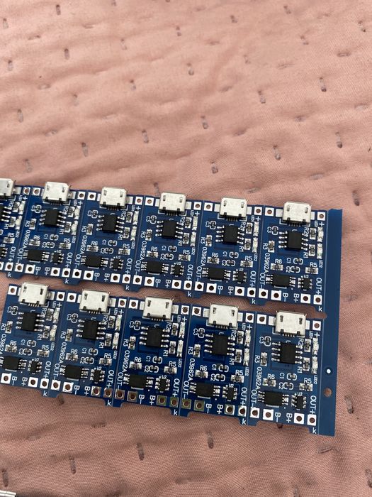 Модуль зарядки MicroUSB TP4056