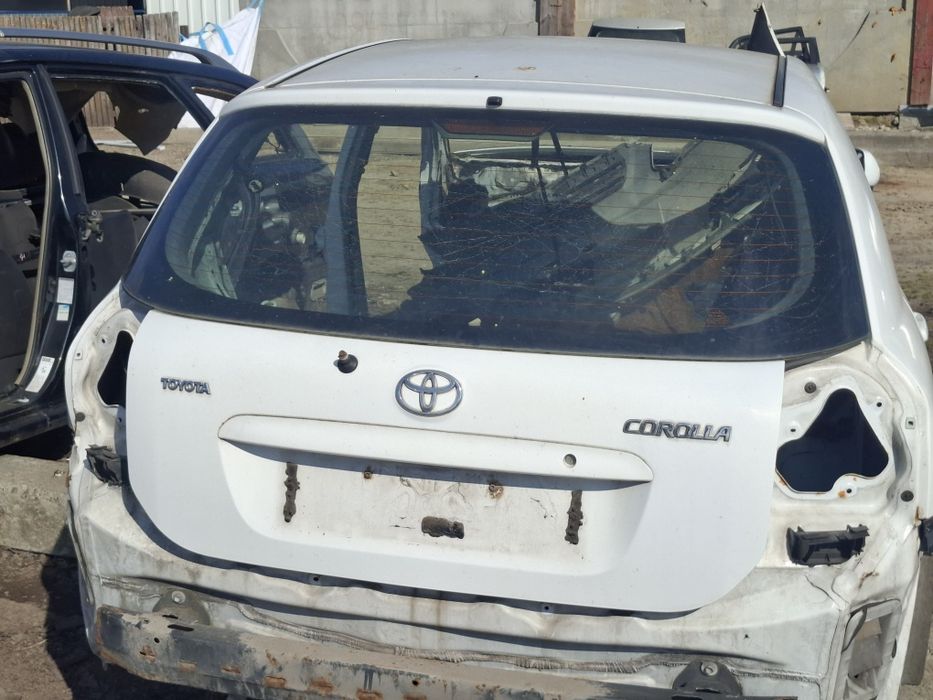 Кришка багажника (ляда) Toyota Corolla E120/E130 (2000-2008) Хетчбек/