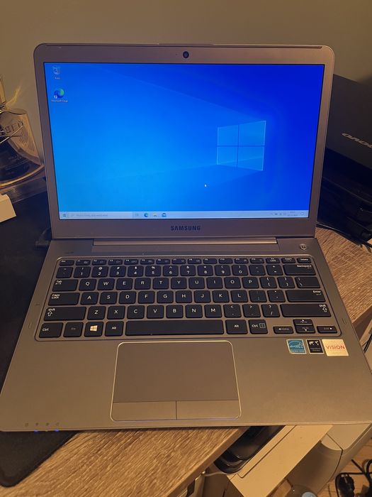 Laptop Samung 13’ super stan