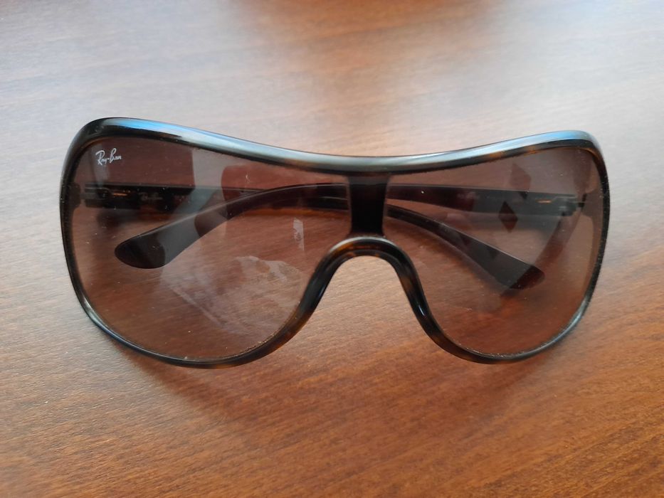 Oculos de sol rayban castanhos