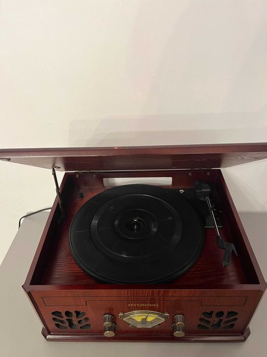Gramofon Hyundai RTCC-201 Retro