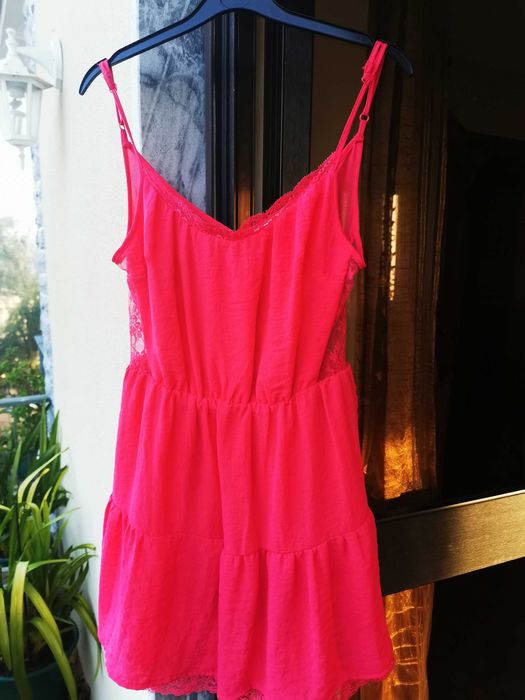 Vestido coral alcinhas