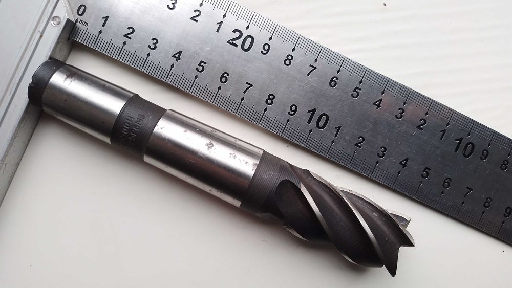 Фреза концевая к/х Ø25 КМ3 z=5/Р6М5 (Конус Морзе-3)