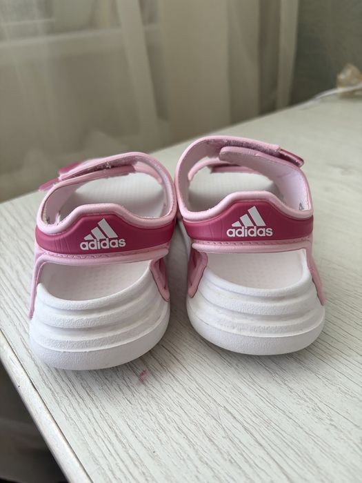 Сандалі дитячі Adidas 26 розмір