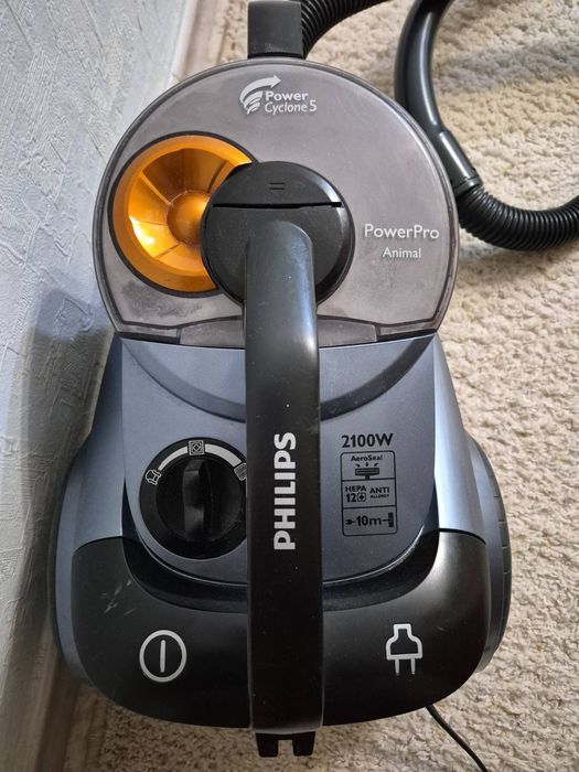 Неробочий Philips PowerPro Animal Cyclone 5 2100W FC8764