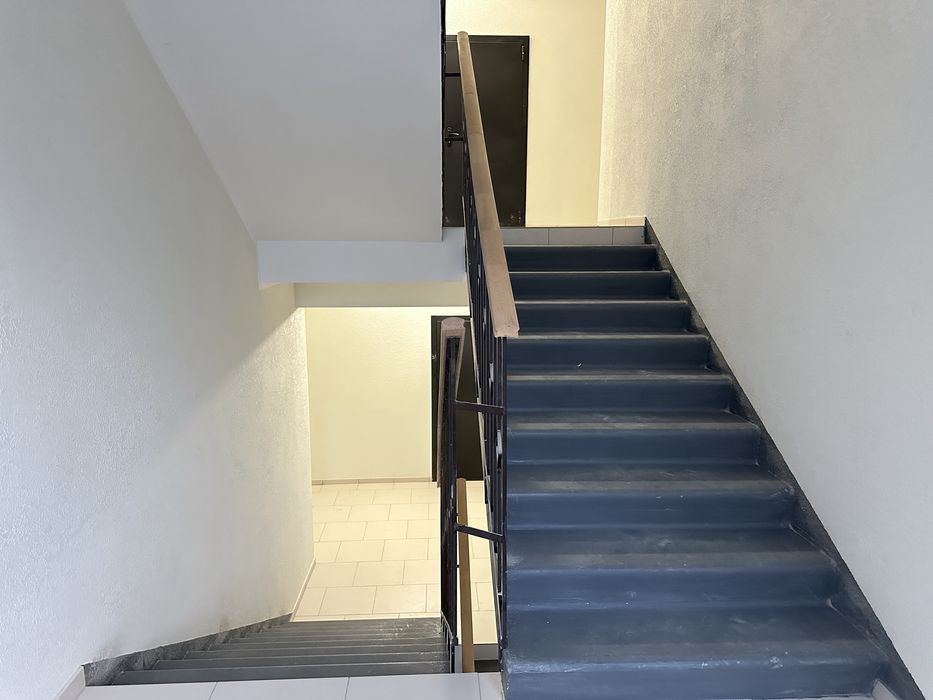 2к квартира 37м2 середній поверх, зданий будинок, знижка акція