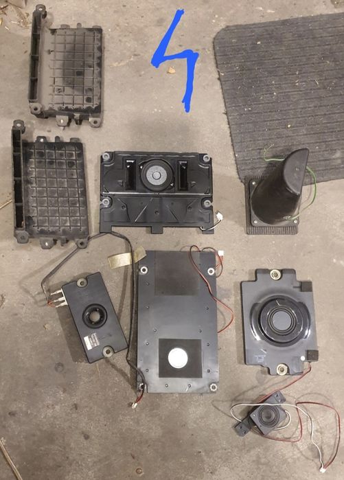 Głośniki z TV, wież, monitorów, ponad 200 sztuk hurt,  cena za całość