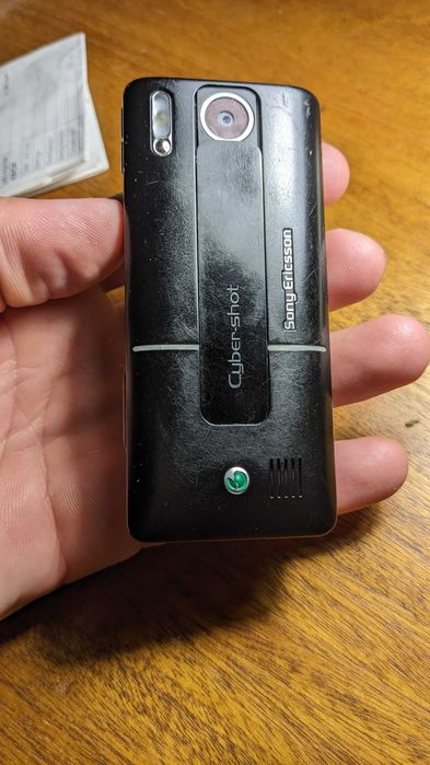 Sony Ericsson K770i cyber-shot