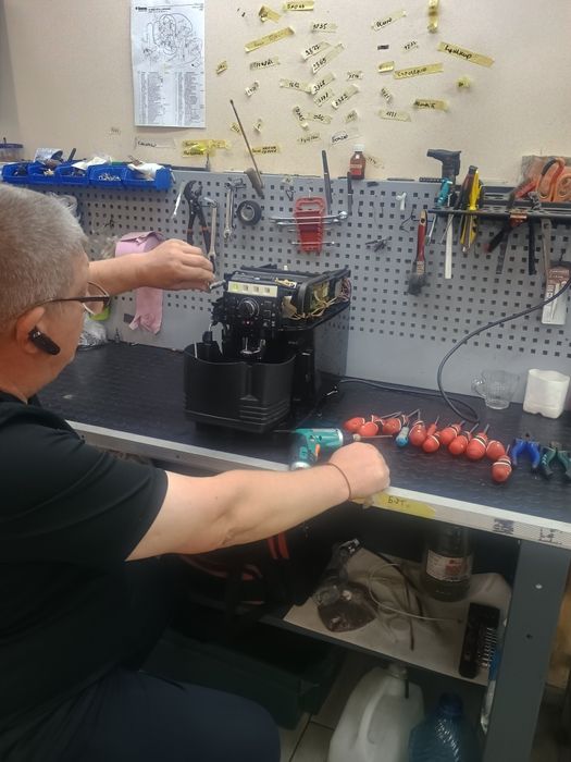 Обслуговування і ремонт побутових кавових машин, кавоварок. Кавомашин.