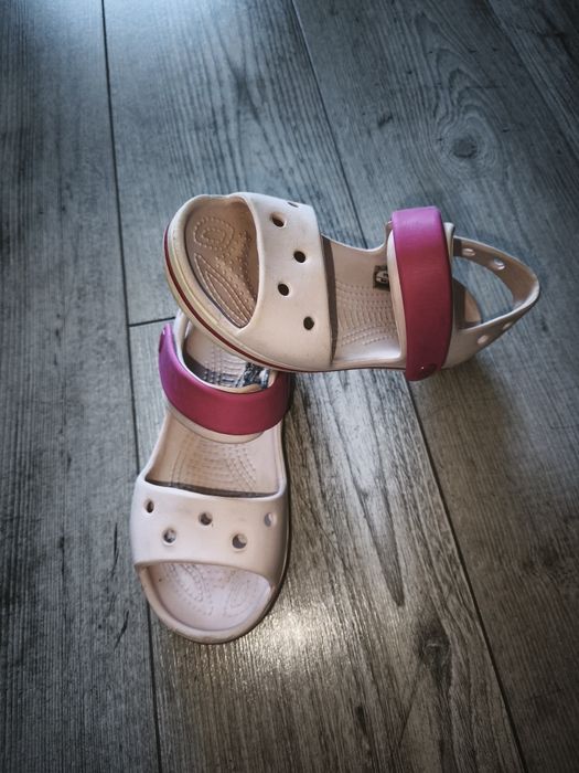 Босоніжки Crocs C11