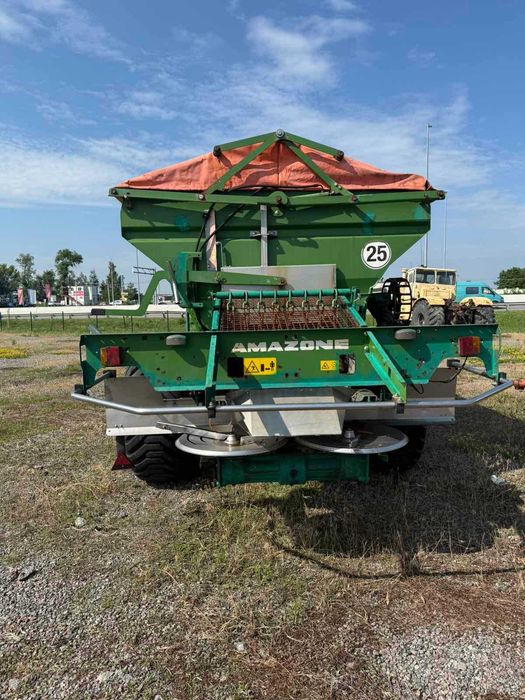 розкидач Amazone ZG-B 5500