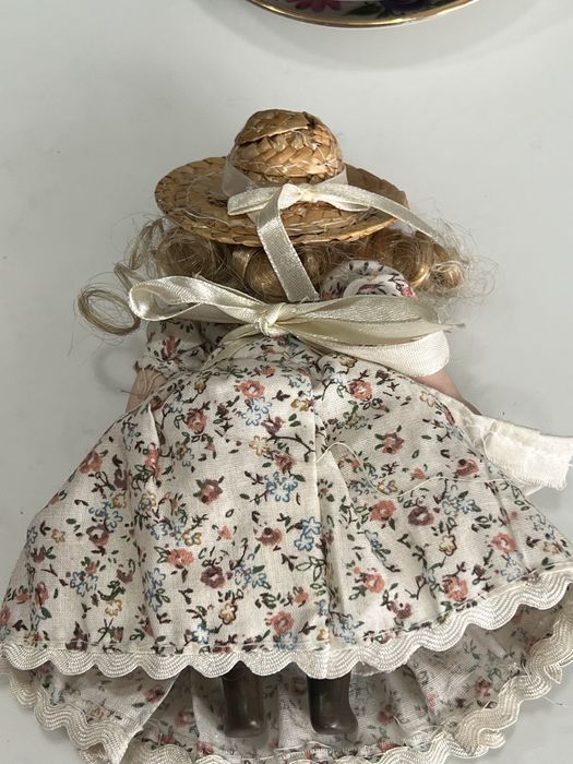 Lalka porcelanowa ania z zielonego wzgórza