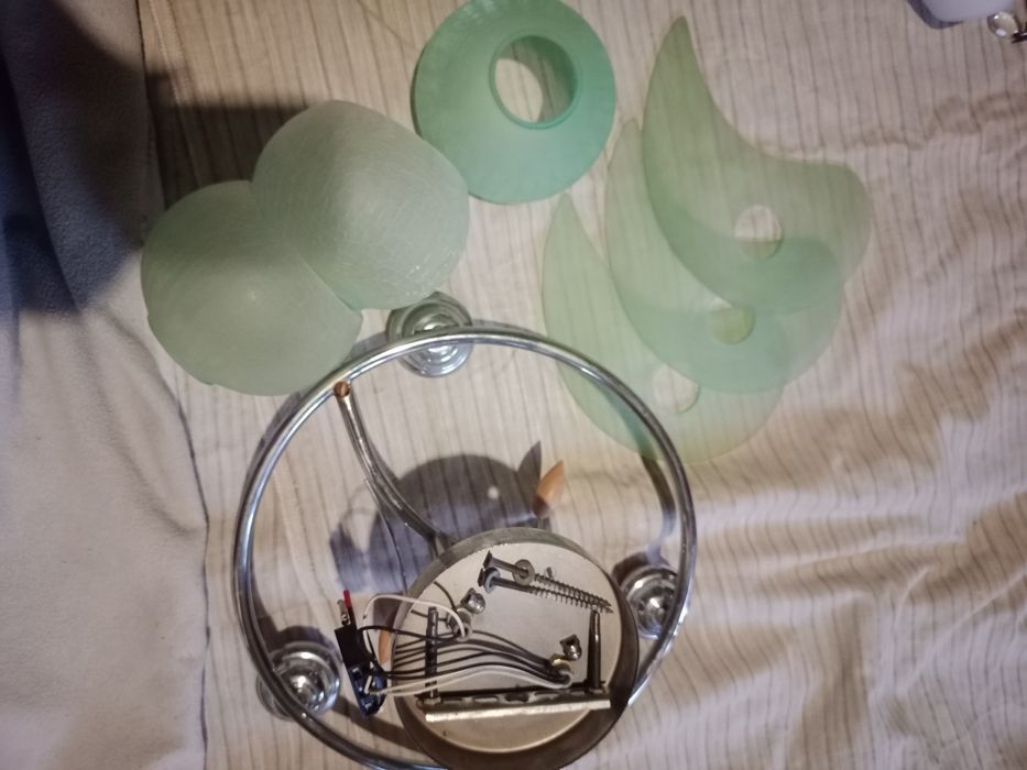 Терміново! ЛЮСТРИ на стелю