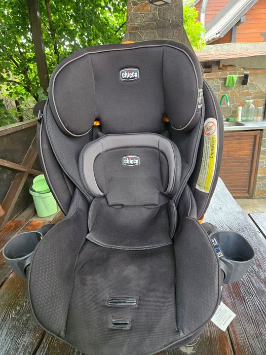 Автокрісло Chicco Fit4