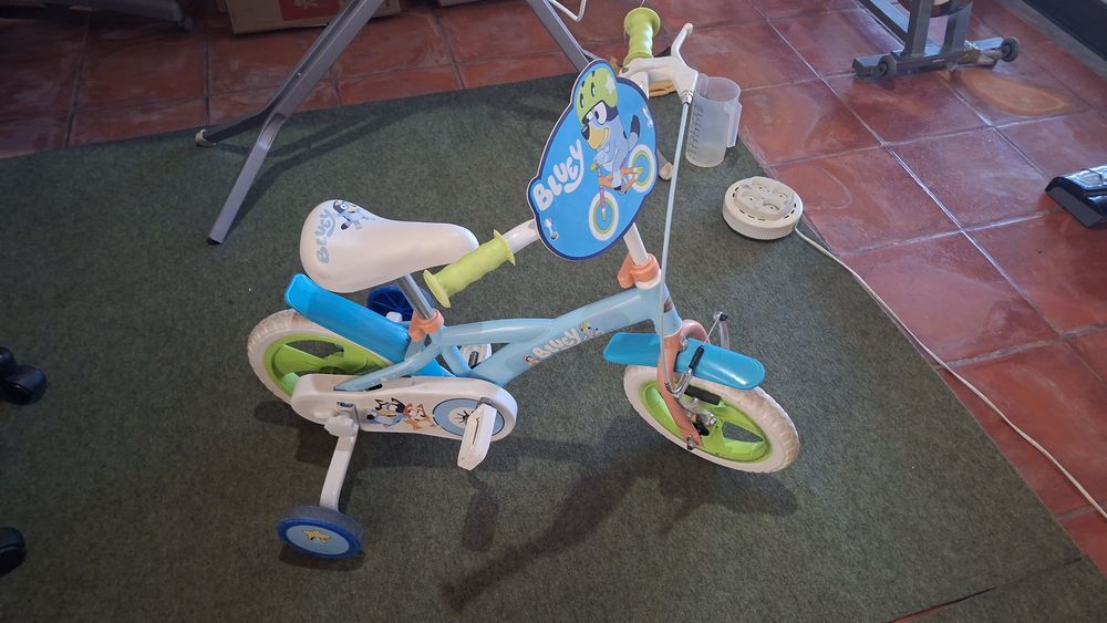 Bicicleta Bluey para criança