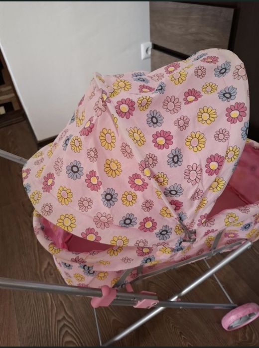 Коляска для ляльок