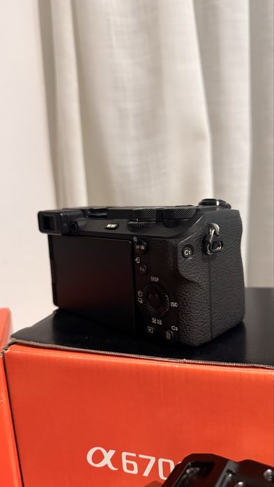 Kit Sony A6700 + Lente + acessorios (vendo separado tambem)