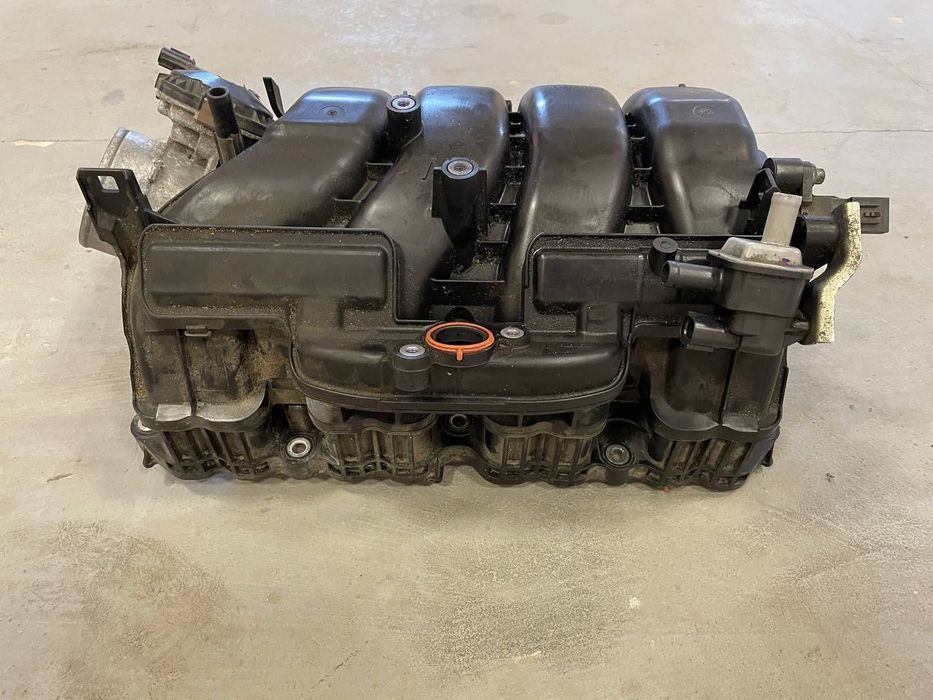 Впускний колектор на Toyota RAV4 Camry Lexus 2.5 Гібрид 19-24 року
