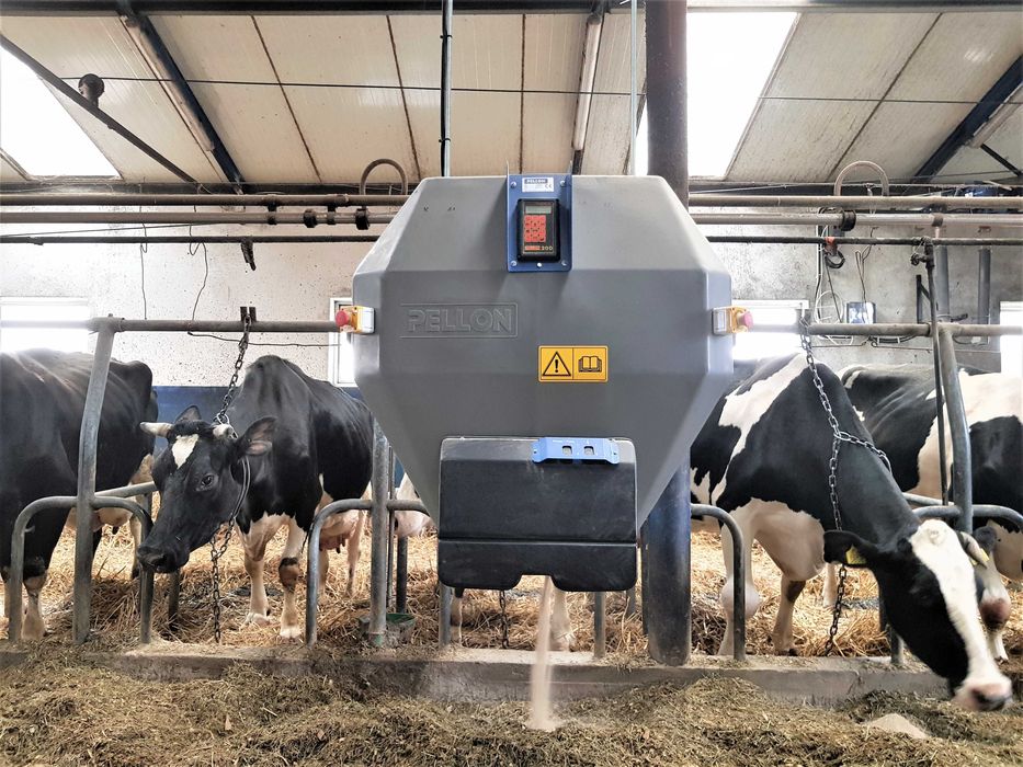 Robot do zadawania paszy PELLON