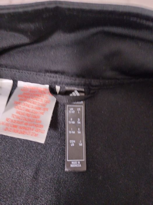 Костюм adidas 13-14 років.