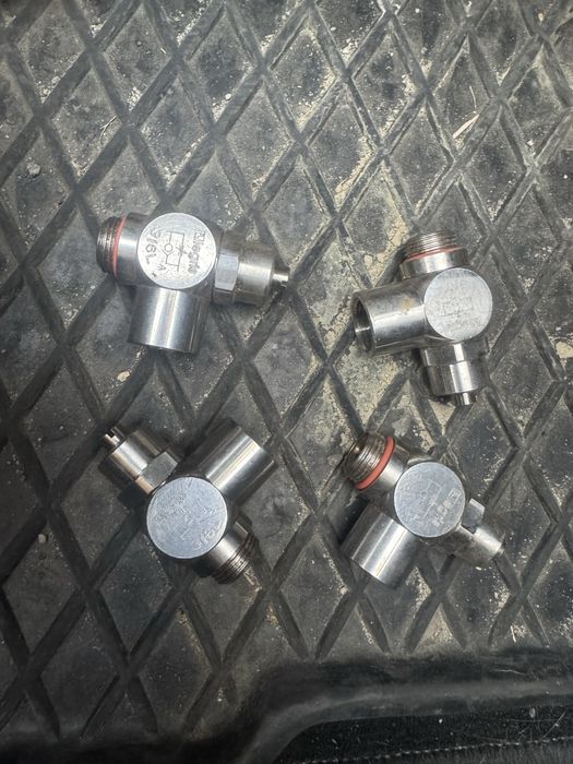 Zawory dławiące nierdzewne