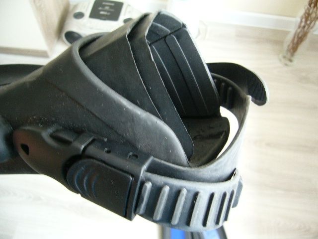 Płetwy do nurkowania dla płetwonurka, pływania  PEGASO