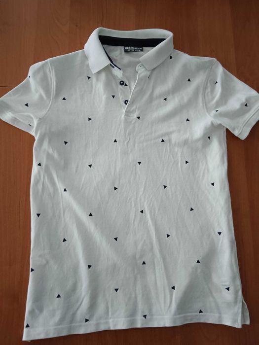 Koszulka polo chłopięca.
