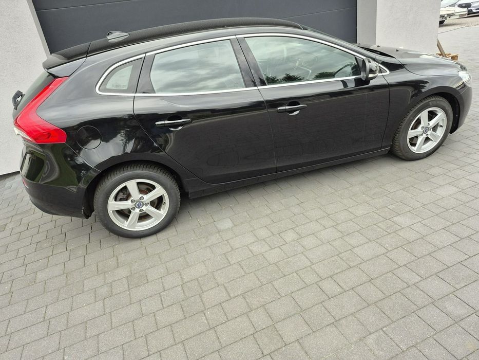 Volvo V40 2.0d 120km kamera navi  chromy