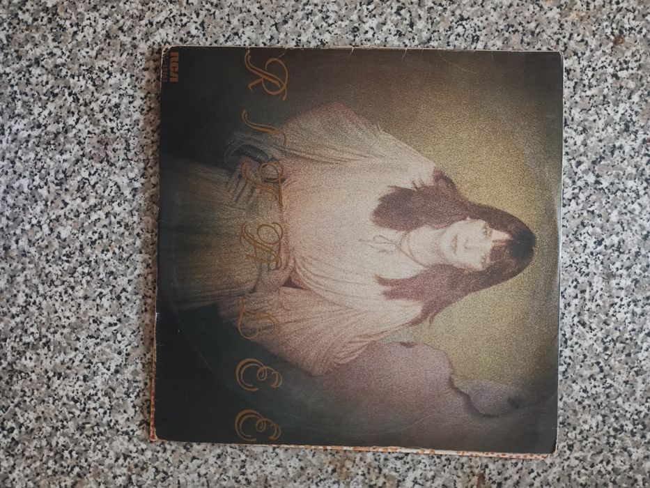 Variedade de discos vinil LP 3€ unidade
Exemplar estado de conservação