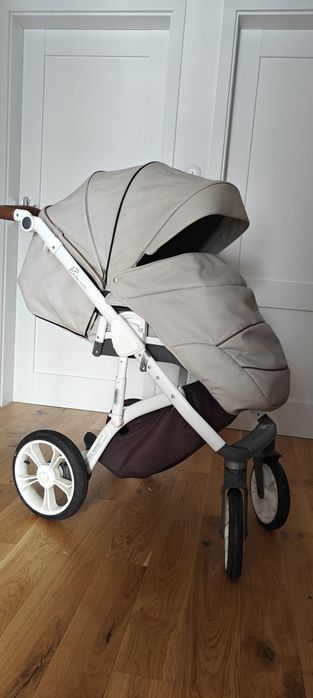 Wózek dziecjęcy Roan Bass Soft 2w1