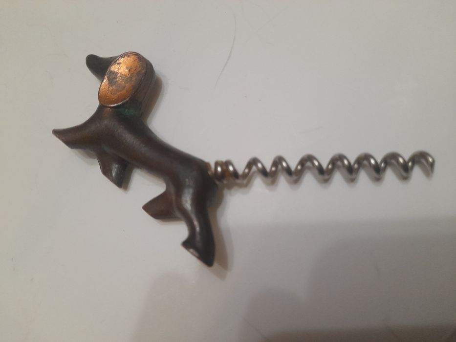 Винтажный штопор в виде собачки таксы