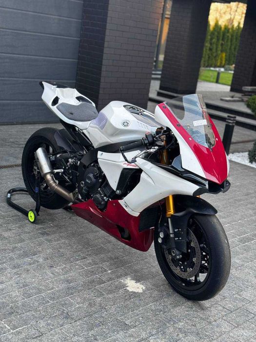 Продам Yamaha R1 2018 року