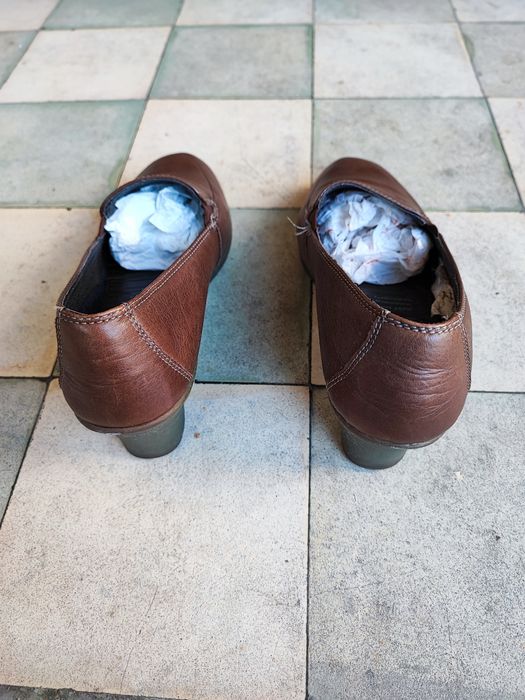 Sapatos 24hrs castanhos