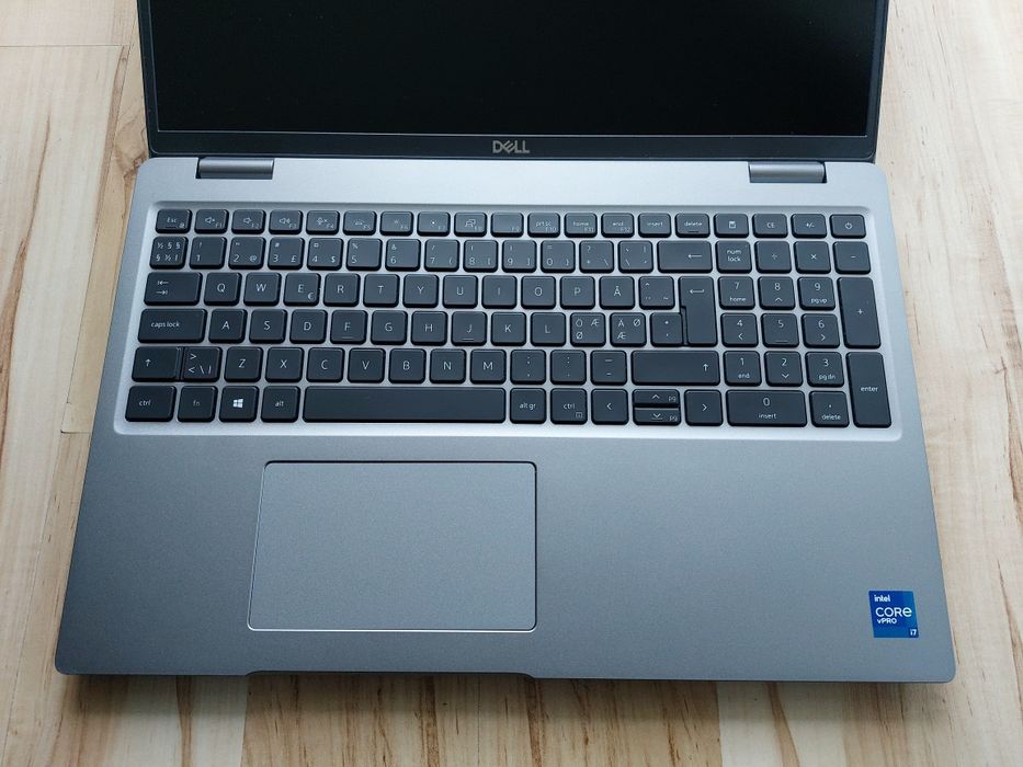 Dell Latitude 5521  i7-11850H/16GB/512SSD/FHD/Win 11/