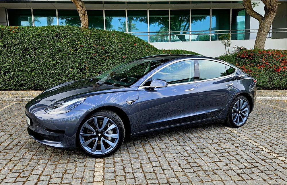 Tesla Model 3, Standard Range, 73000 kms