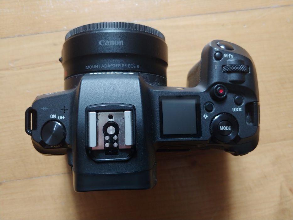 Canon r + adapter Canon