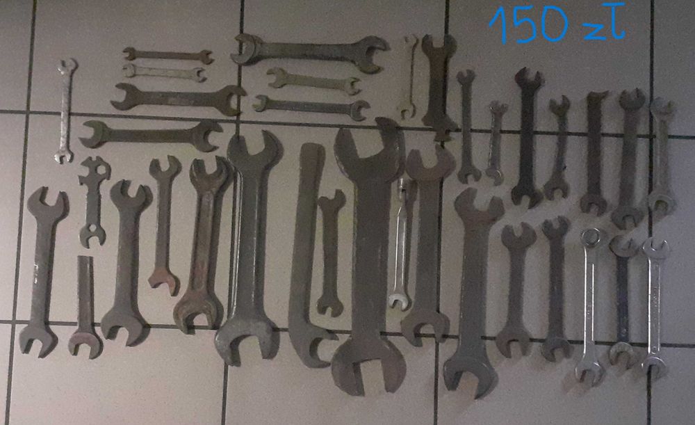 Klucze płaskie i oczkowe (ok 56 szt.) klucze nasadowe PRL (4 zestawy)
